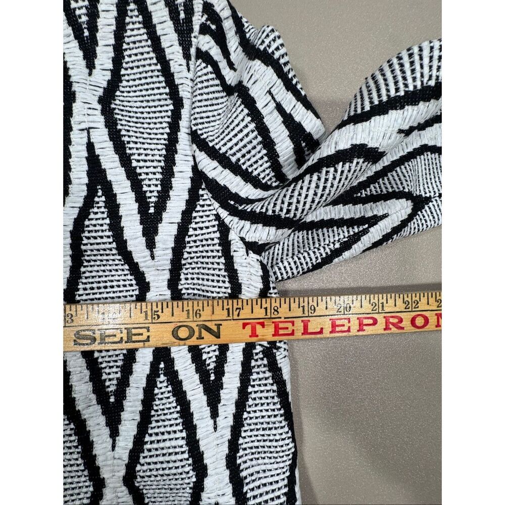 St. John Nisi Jacquard Santana Knit Blend Zip Jacket MSRP:$1495 *note - Picture 8 of 11